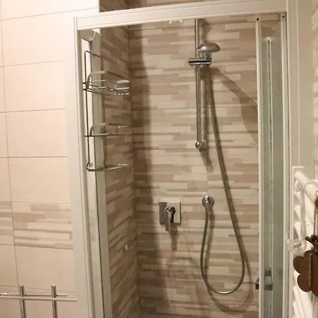 Lägenhet La Casa Sotto I Tigli *